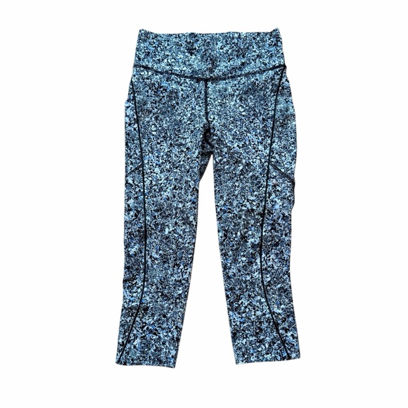 Lululemon Chase Me Crop SW Leggings Seawheeze Pattern Size 8 High Rise Cropped